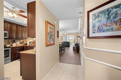 This elegant first floor end unit presents 2/3 bedrooms, 2 baths - photo 5