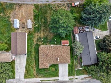 Welcome to your next home ! This beautiful brick home is - photo 48