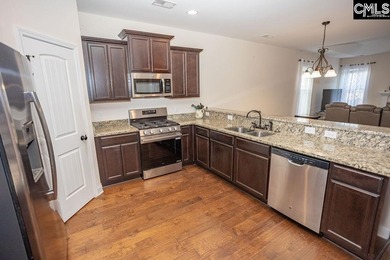 New Price! Don't miss it!Beautiful Craftsman-style home in a - photo 5