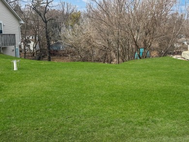 Lake Lot For Sale in Fox Lake, Illinois