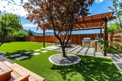 Rare 5 bedroom opportunity in the coveted Corte Madera flats - photo 3