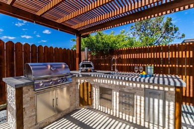 Rare 5 bedroom opportunity in the coveted Corte Madera flats - photo 4