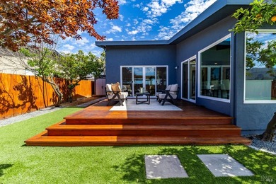 Rare 5 bedroom opportunity in the coveted Corte Madera flats - photo 5