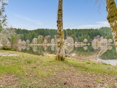 Oregon Lakefront Living. Step out onto your private dock for a - photo 27