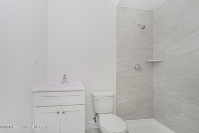 Brand-new 6 over 6 two-family home located in the desirable - photo 38