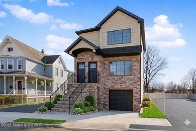 Brand-new 6 over 6 two-family home located in the desirable - photo 49