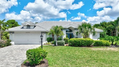 TIRED OF CONDO LIVING SPREAD OUT IN THIS ESTATE PROPERTY. This - photo 2