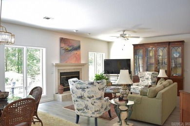 This Beautiful custom-built home is thoughtfully designed and - photo 10