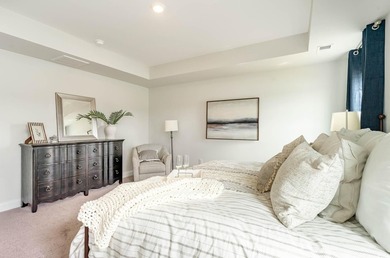 *5 bedrooms, 2.5 baths *Formal dining room *Quartz countertops - photo 5