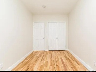 Fantastic opportunity to own a beautifully renovated mixed-use - photo 9