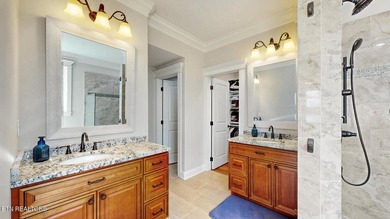 Wake up each morning to wide-open water views and spend your - photo 15