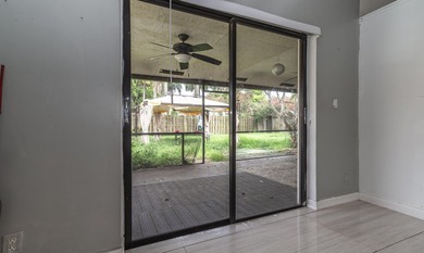 This 3-bedroom, 2-bathroom single-story home offers 1,672 square - photo 21