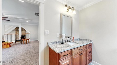 Wake up each morning to wide-open water views and spend your - photo 34