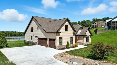 Wake up each morning to wide-open water views and spend your - photo 38