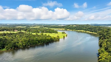 Wake up each morning to wide-open water views and spend your - photo 48