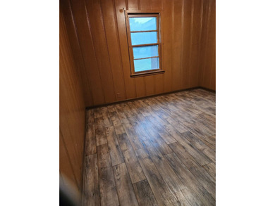 Discover the perfect blend of opportunity and privacy with this - photo 9