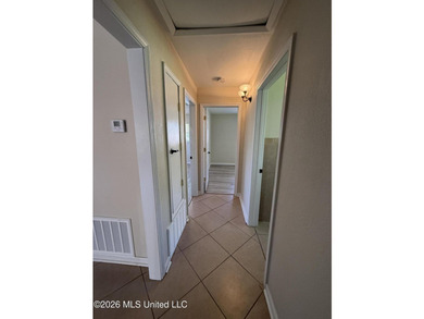 Beautifully remodeled brick ranch just a short walk to the beach - photo 15
