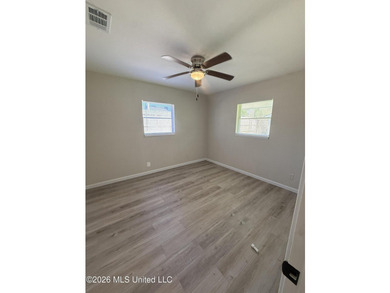 Beautifully remodeled brick ranch just a short walk to the beach - photo 16