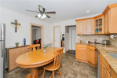 Double lots, Unique Property, about 10,275 sq ft for these 2 - photo 29