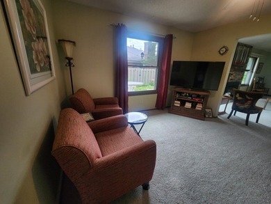 Welcome to Cimarron Ponds, and the Kingwood one-level townhome - photo 14