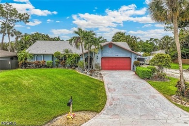 SPACIOUS POOL HOME SITUATED ON .60 ACRE IN BONITA SPRINGS!! No - photo 1