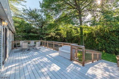 Welcome to the sought after Awosting lake community! Situated in - photo 22