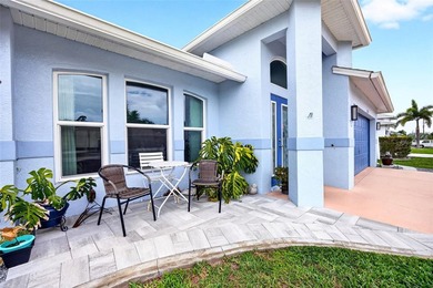 WILL NOT LAST LONG! BEAUTIFULLY RENOVATED 3 BEDROOM, 2 BATH - photo 2