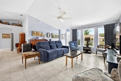 WILL NOT LAST LONG! BEAUTIFULLY RENOVATED 3 BEDROOM, 2 BATH - photo 4