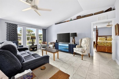 WILL NOT LAST LONG! BEAUTIFULLY RENOVATED 3 BEDROOM, 2 BATH - photo 5