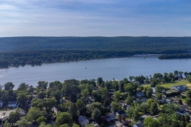 Welcome to the sought after Awosting lake community! Situated in - photo 30