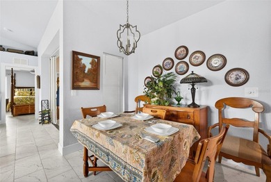 WILL NOT LAST LONG! BEAUTIFULLY RENOVATED 3 BEDROOM, 2 BATH - photo 10