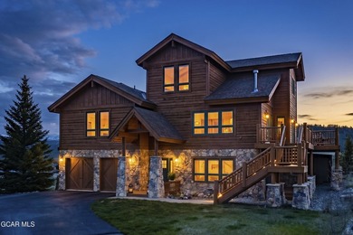 Welcome to your dream retreat! This five-bedroom home offers an - photo 1