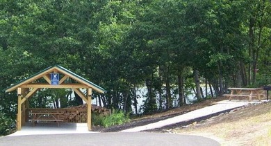 Experience the ultimate in privacy and natural beauty with this - photo 4