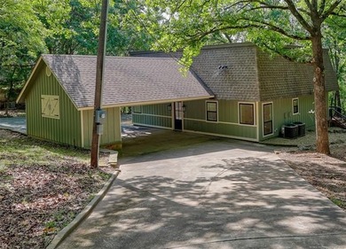 Beautiful Wooded Lakefront Retreat! You will love lakefront - photo 3