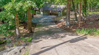 Beautiful Wooded Lakefront Retreat! You will love lakefront - photo 7
