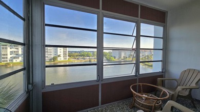 Enjoy South Fla seasonal or full-time living in Castle Gardens - photo 5