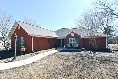 (private lake, pond, coastal) Home For Sale in Mantachie Mississippi