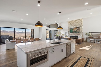 Your wait to own a Luxury Mountain Retreat in Benloch Ranch | - photo 17