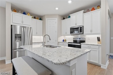 Rarely Available & HIGHLY DESIRABLE, this FURNISHED 2 Bedroom + - photo 8