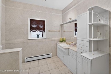 Enjoy family and entertaining in this charming 4 bedroom - photo 24