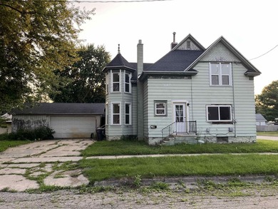 Fox River - Green Lake County Home For Sale in Berlin Wisconsin