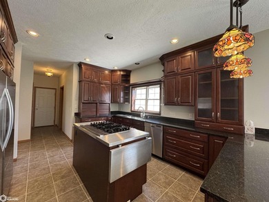 Welcome to the serene setting that is Whispering Oaks. Nestled - photo 9