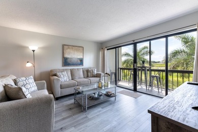 Beautiful furnished 2 bedroom 2 bath unit with open kitchen and - photo 6