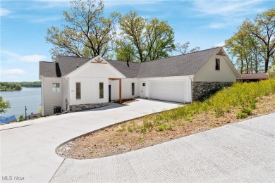 Lake Home Sale Pending in Malvern, Ohio