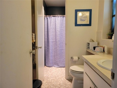 Under contract-accepting backup offers. Wow! Major price - photo 14