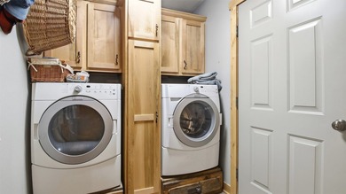 Impeccably cared for and exceptionally well-built, this - photo 25