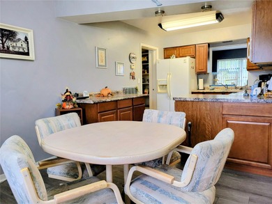 Under contract-accepting backup offers. Wow! Major price - photo 27