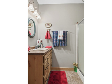 Impeccably cared for and exceptionally well-built, this - photo 36