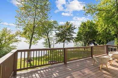 Showings begin Wednesday, June 3. It won't take long for you to - photo 7