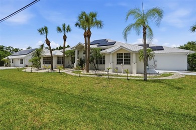 CUSTOM MULTI-GENERATIONAL POOL ESTATE ON OVER 1 ACRE

Rarely - photo 1